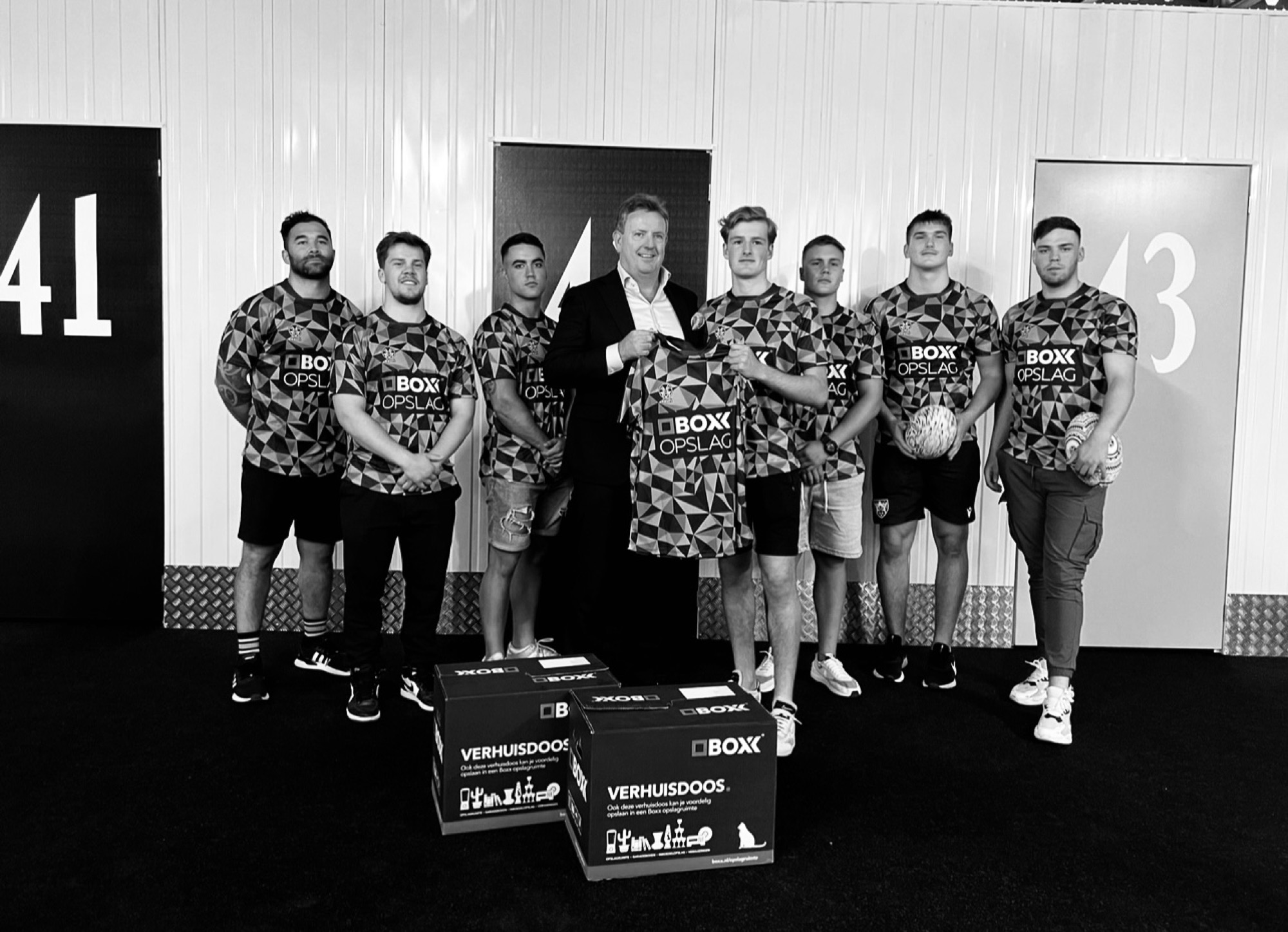 Team sponsorship reveal photography